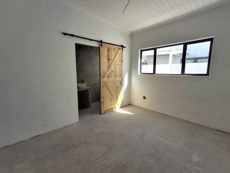 2 Bedroom Property for Sale in Britannia Bay Western Cape